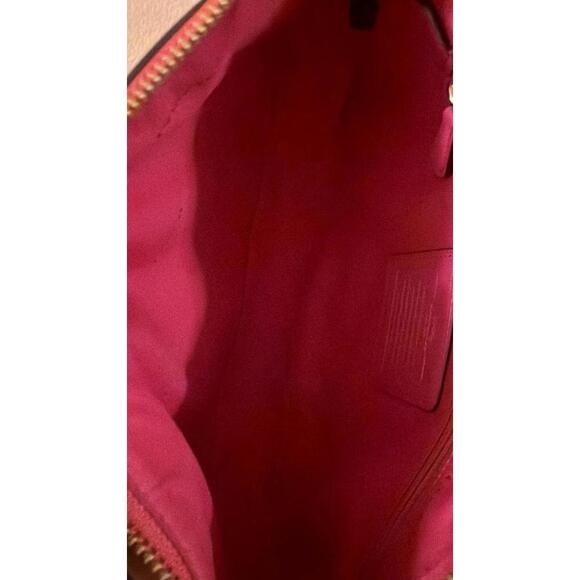 Sold Coach Pink Leather Shoulder Bag with Detachable Strap - Picture 5 of 8
